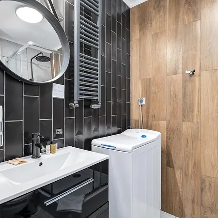 Apartment Trojdena 11 By Nyx *